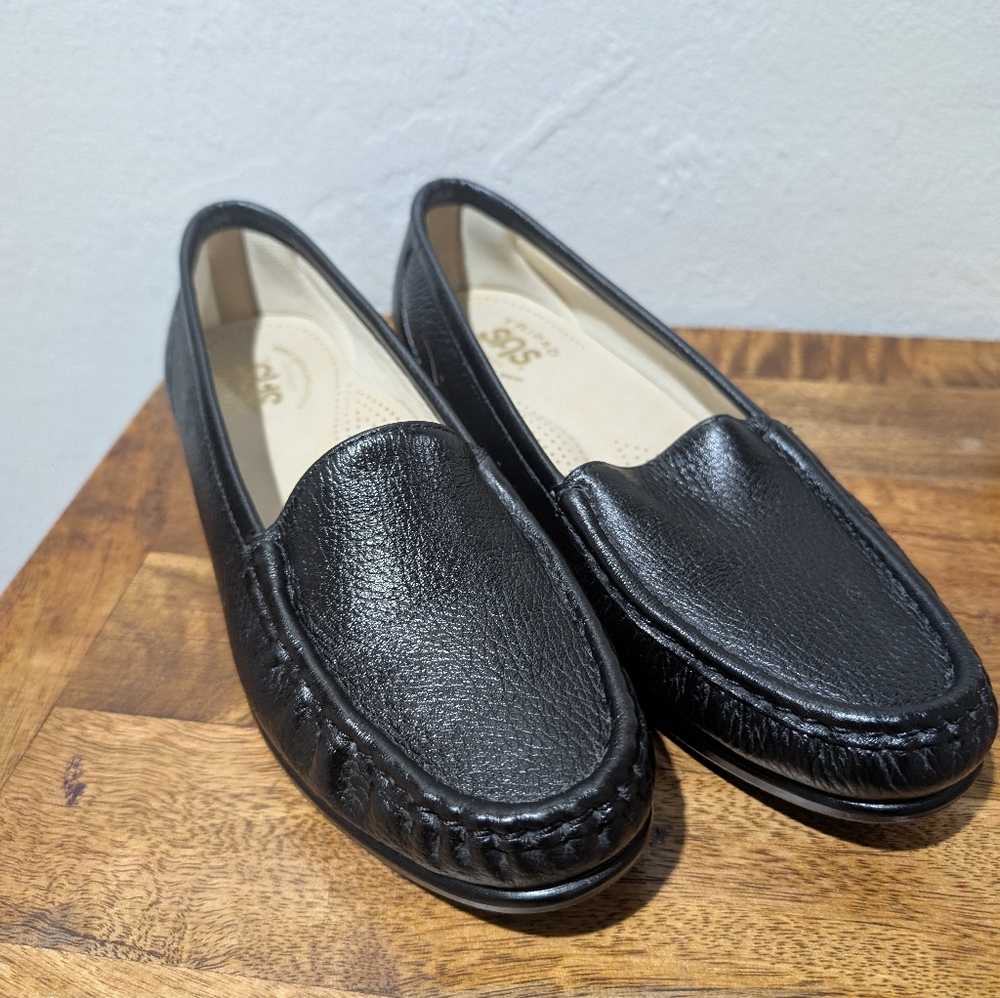SAS Simplify Womens Black Leather Loafers Multiple Size 8 N